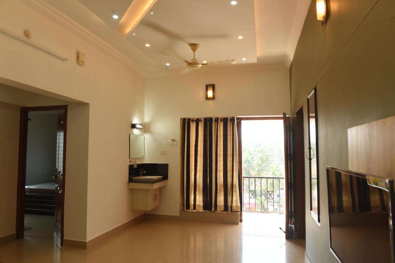 Down Town Holidays Thiruvananthapuram Екстер'єр фото