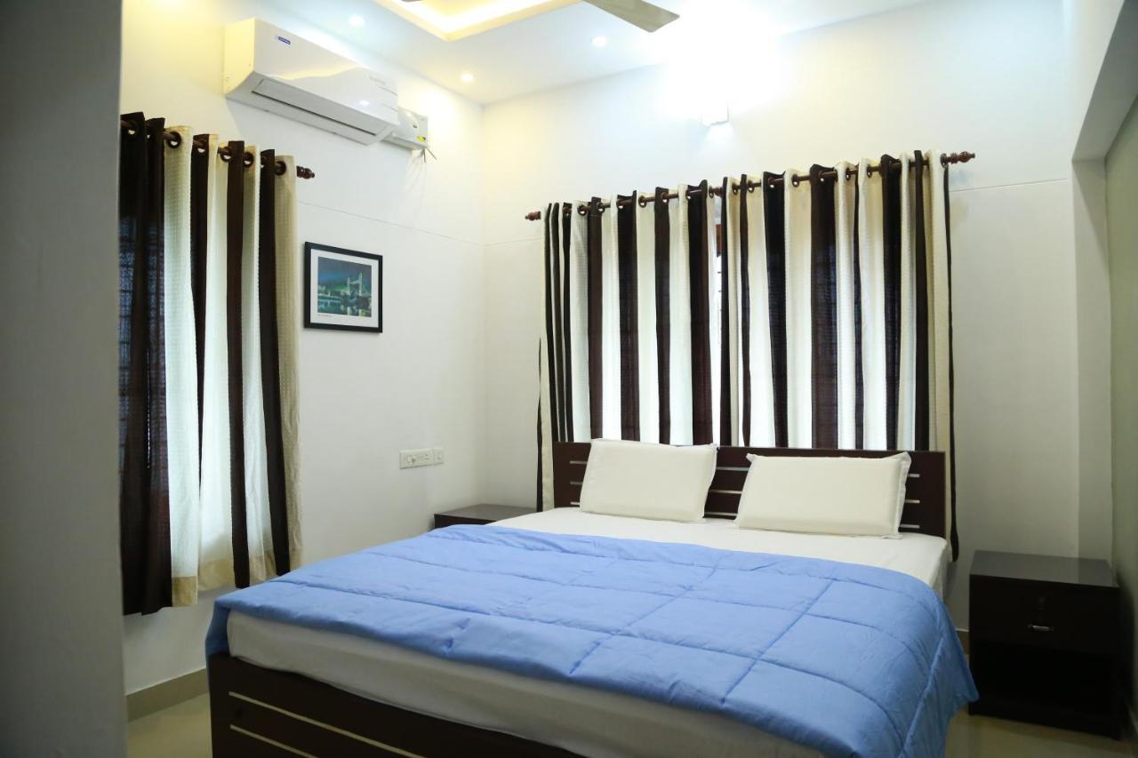Down Town Holidays Thiruvananthapuram Екстер'єр фото